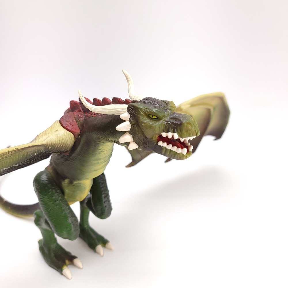 Warner Bros Harry Potter Norwegian Ridgeback Dragon Action Figure 2001 Green Red